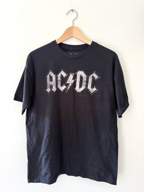 Live Nation AC/DC Black Graphic Tee